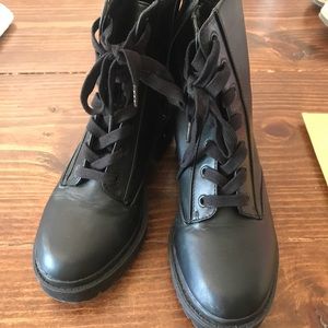 Universal Thread Black Boots Size 8